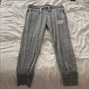 Nike XS Capri joggers